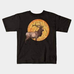 Elk in front of full moon Kids T-Shirt